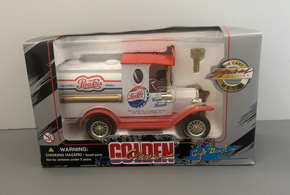 PEPSI COLA Golden Classic Gift Bank Die Cast VINTAGE Delivery Truck NOS